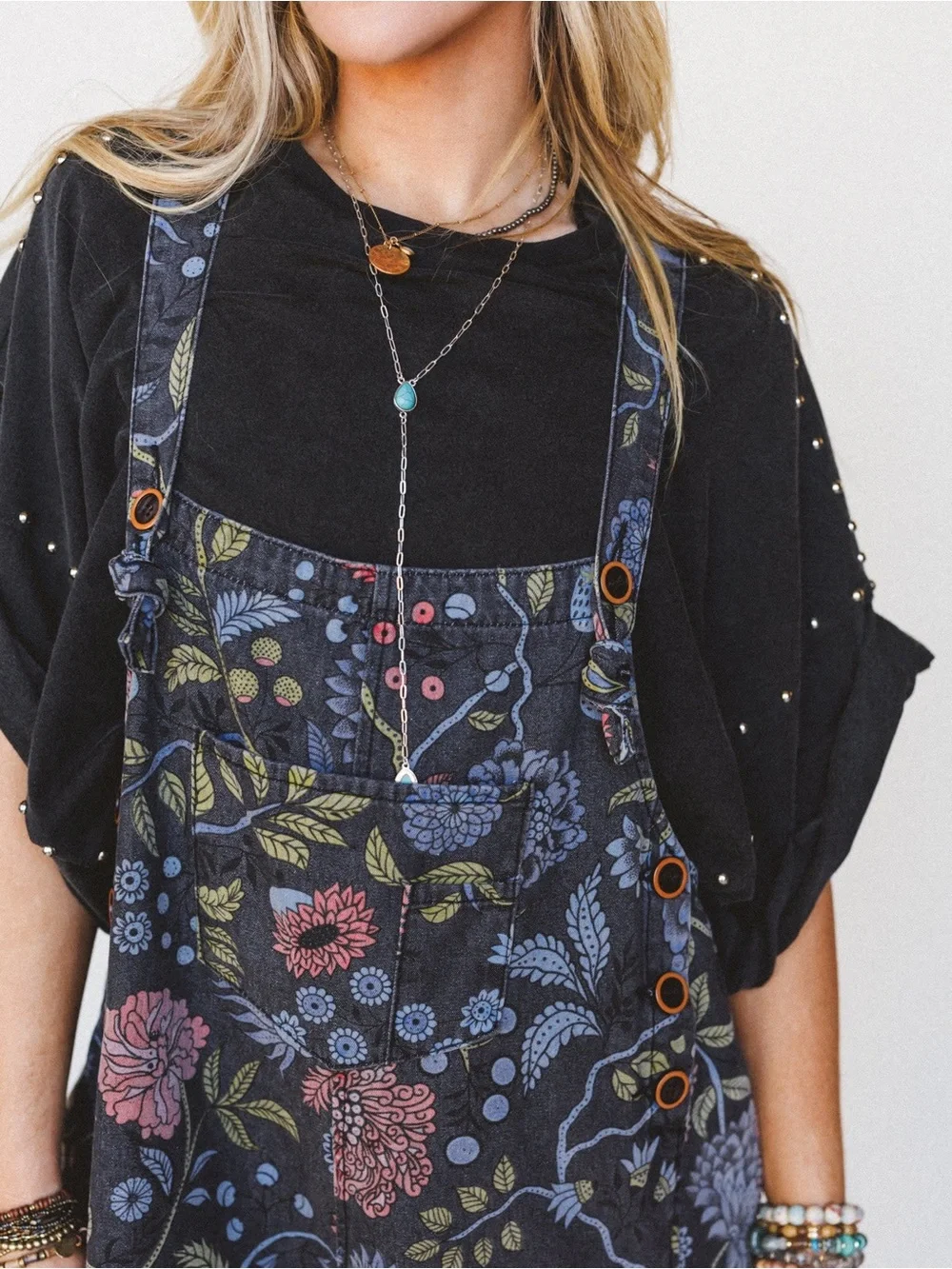 Three Bird Nest High Hopes Slouchy Denim
Overalls Boho Denim Size Large - Picture 2 of 11